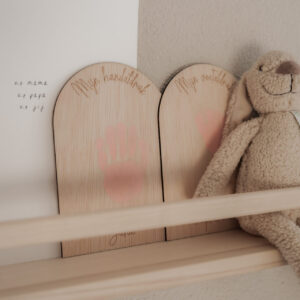 Houten bordje hand/voetafdruk